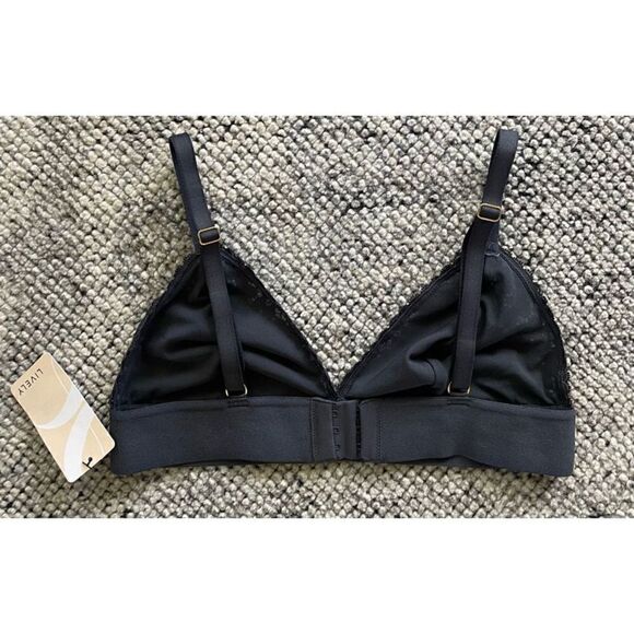 Lively The Floral Lace Bralette in Night Sky - Picture 7 of 8